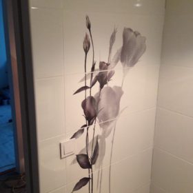 graafinen laatoitus kylpyhuoneeseen SPB Group Helsinki Oy